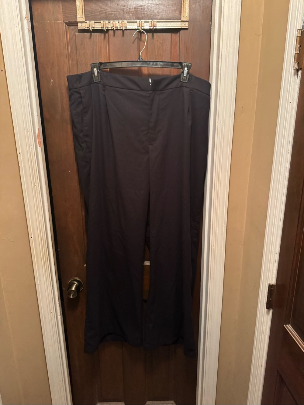Women’s Size 22 Ava Viv Classic Black Wide-Leg Dress Pants